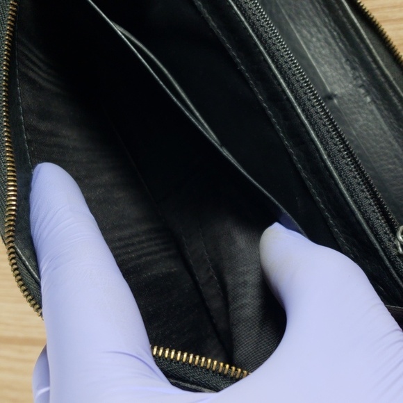 Céline Black Leather Zip Wallet – Vintage, Long Style, Authentic Designer Wallet - Picture 11 of 13